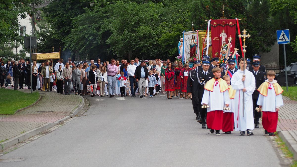 You are currently viewing Uroczystość Bożego Ciała w Cerekwi